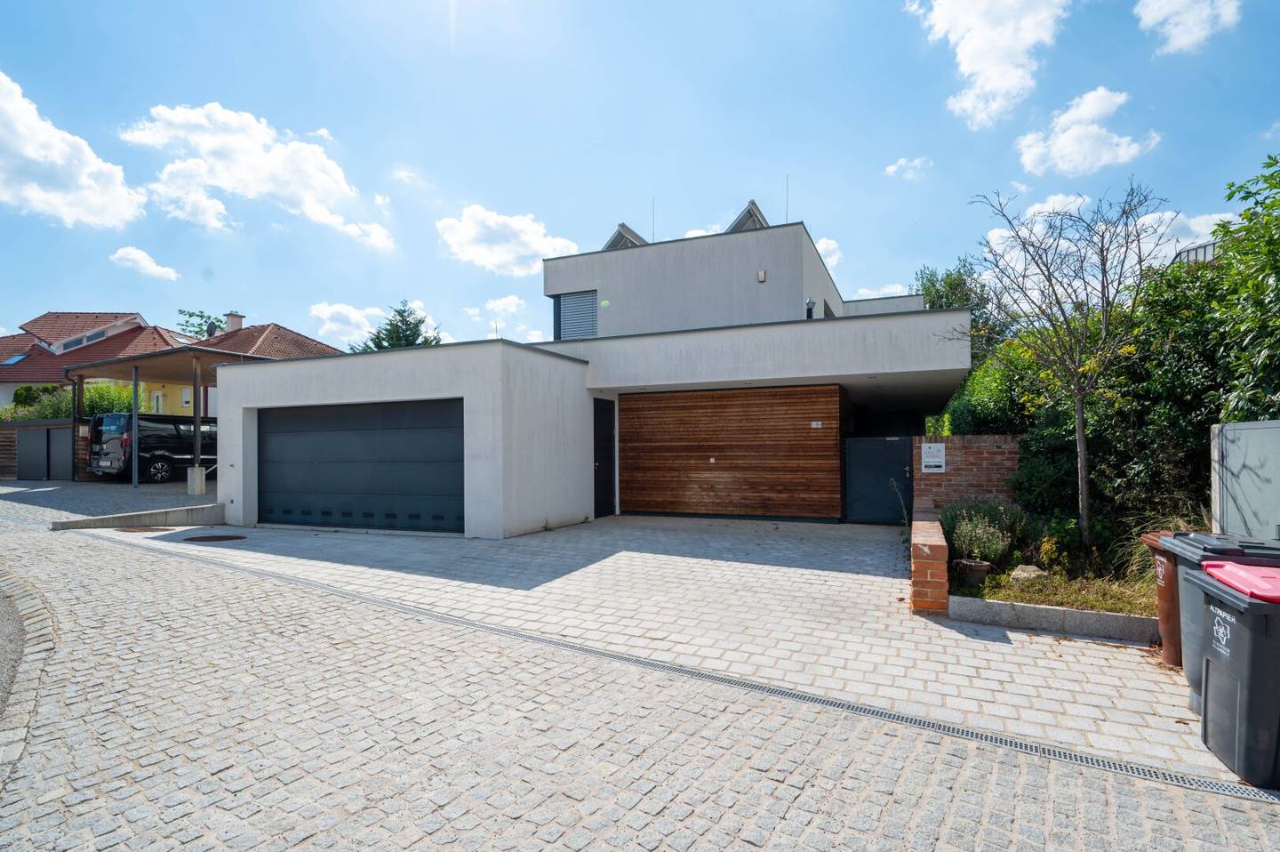 Modern Villa in Sooß/Baden near Vienna