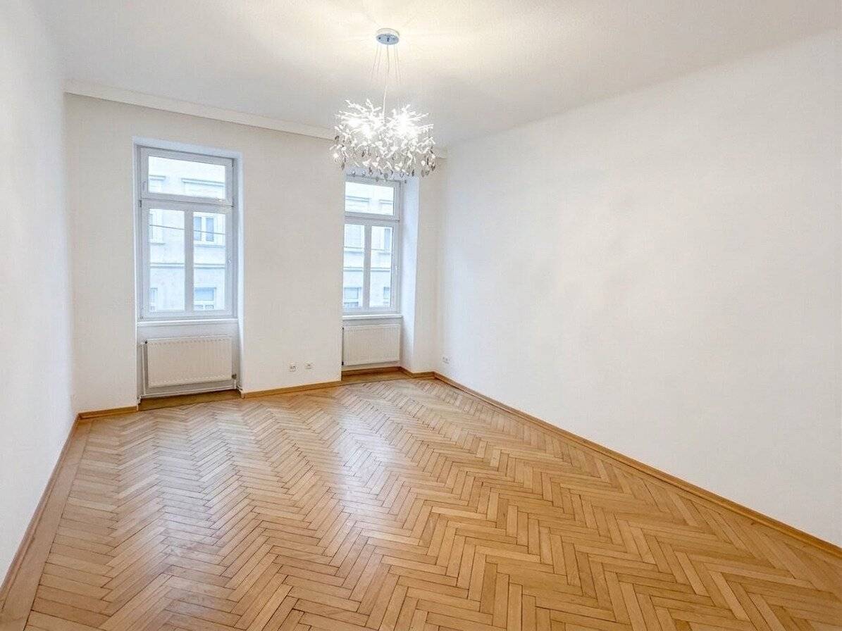Wohnen in 1190 Wien – Stilvolle Altbauwohnung mit Lift