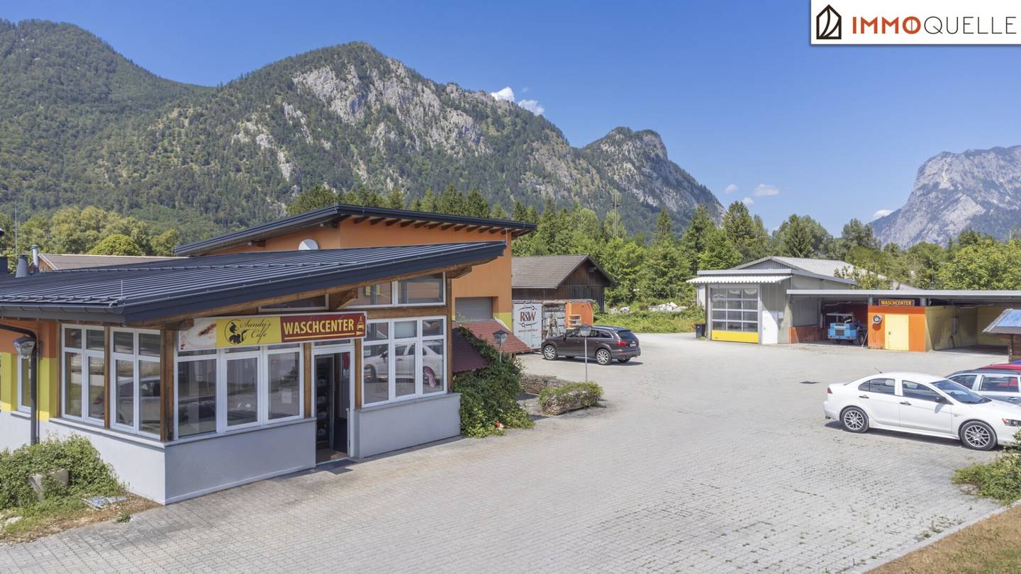 Raum für Erfolg. Platz für Visionen. - Vielseitiges Geschäftslokal mit Gastronomie, Büro, beheizter Werkstatt und vier Waschboxen in Ebensee
