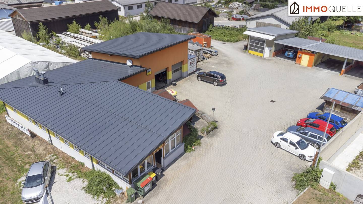 Raum für Erfolg. Platz für Visionen. - Vielseitiges Geschäftslokal mit Gastronomie, Büro, beheizter Werkstatt und vier Waschboxen in Ebensee