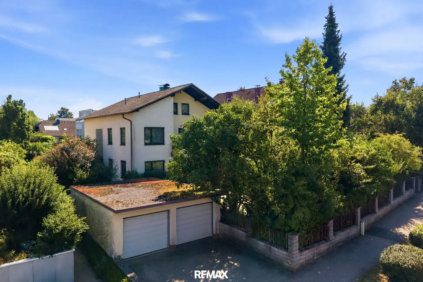 Spacious single-family house in prime location on Froschberg – Plenty of space for your living dreams