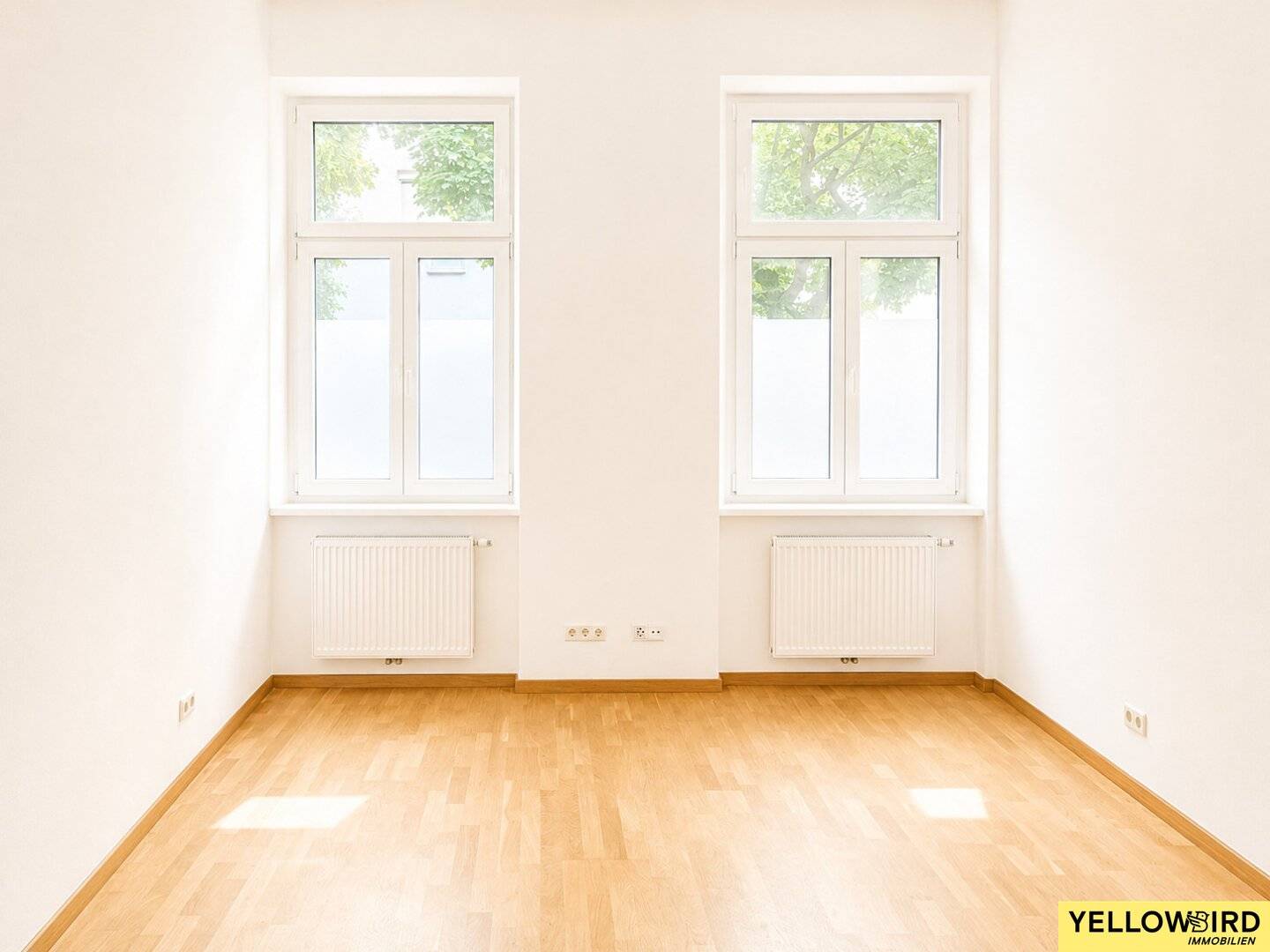 2-room old building apartment with view of greenery in the heart of Ottakring