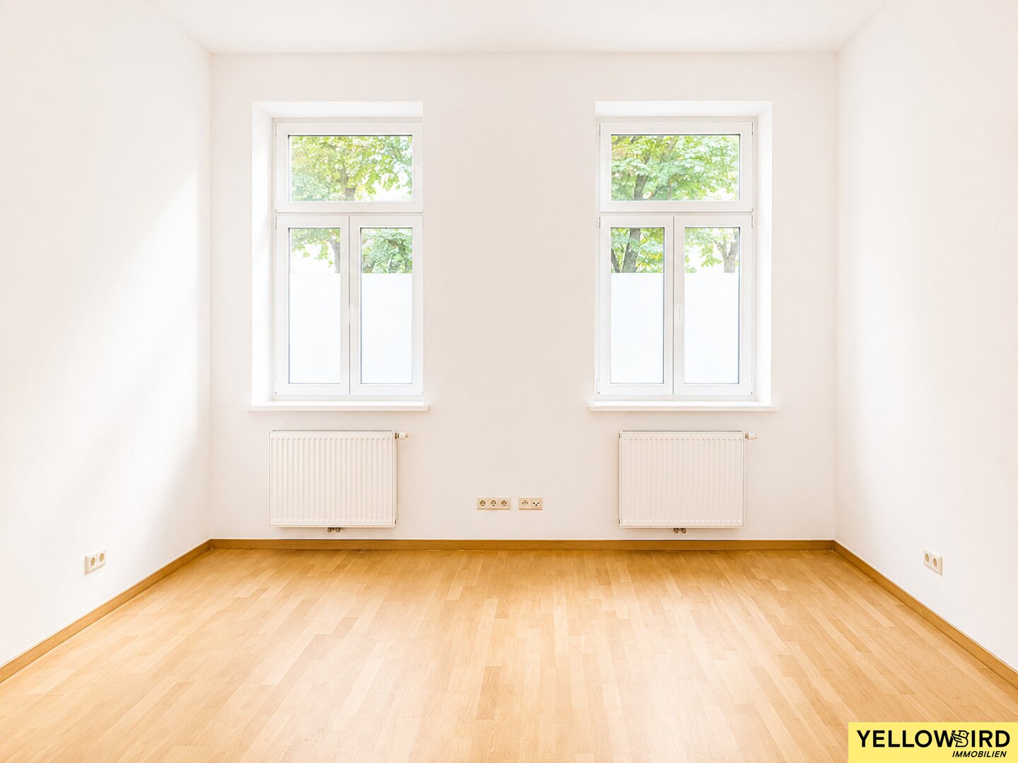 2-room old building apartment with view of greenery in the heart of Ottakring