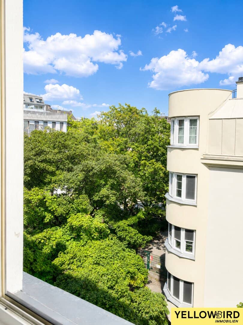 1-room period apartment with green view in the heart of Ottakring