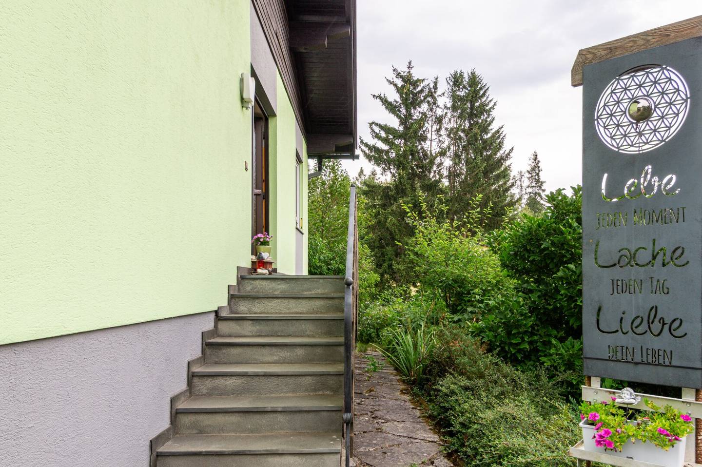 Bungalow auf 1.522 m² Grundstück | Pelletsheizung | Vollkeller | Garage
