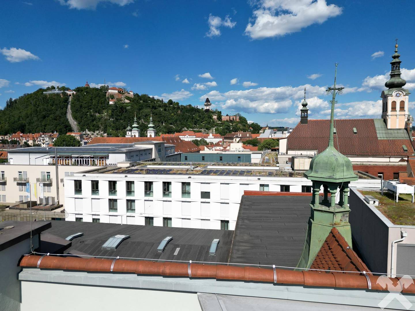Maisonettewohnung mit Dachterrasse und Schlossbergblick