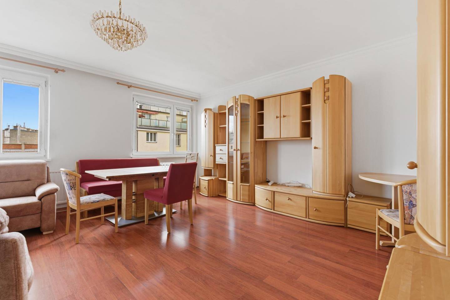 Helle Wohnung am Reumannplatz mit Kamin
