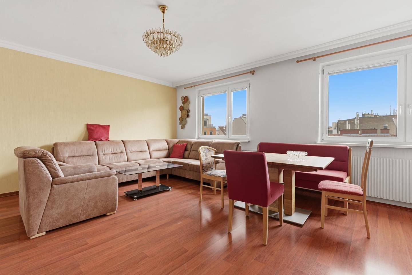 Helle Wohnung am Reumannplatz mit Kamin