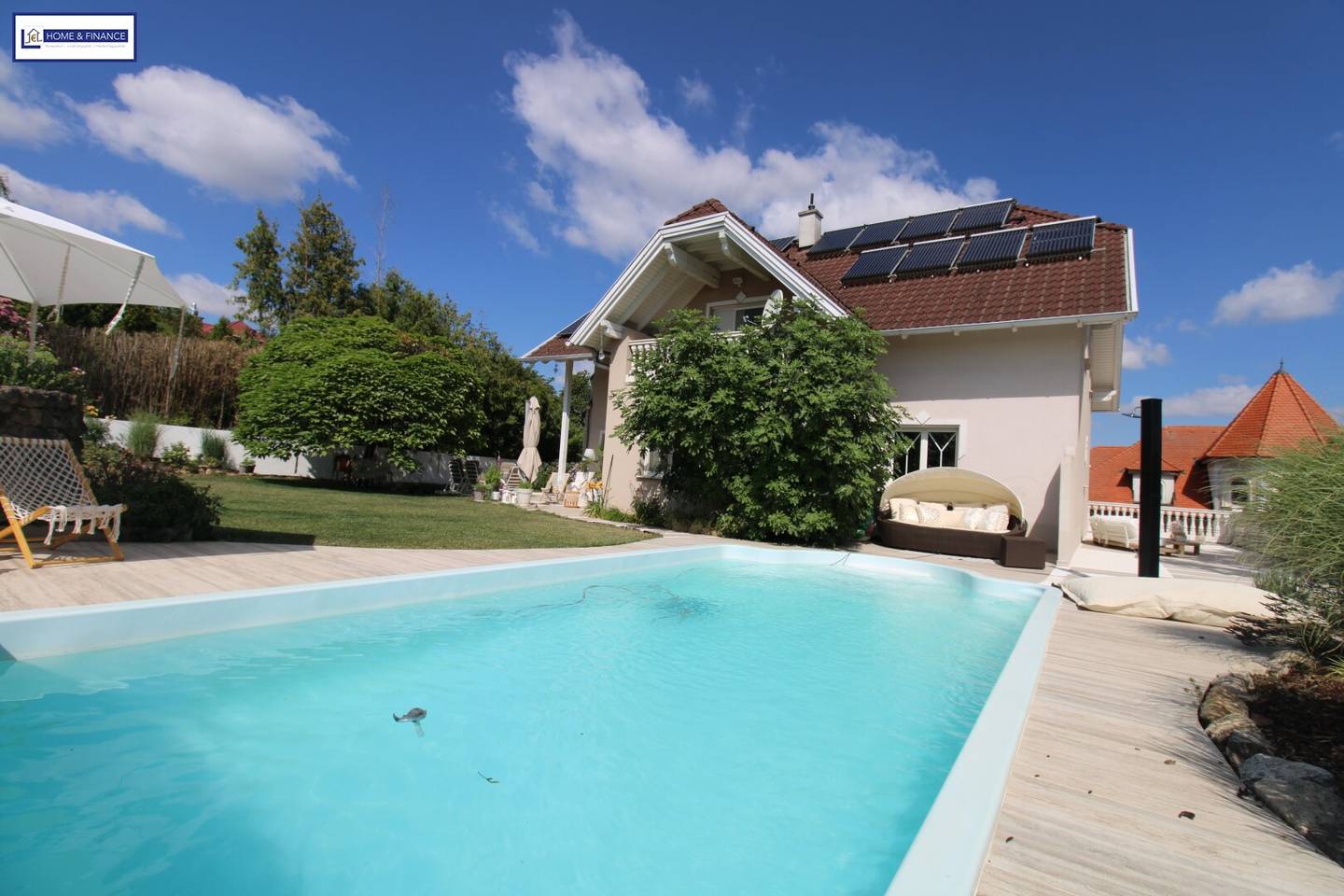 Pool, Sonne, Ruhe, Privatsphäre - Wohnen wie im exquisiten Urlaub!