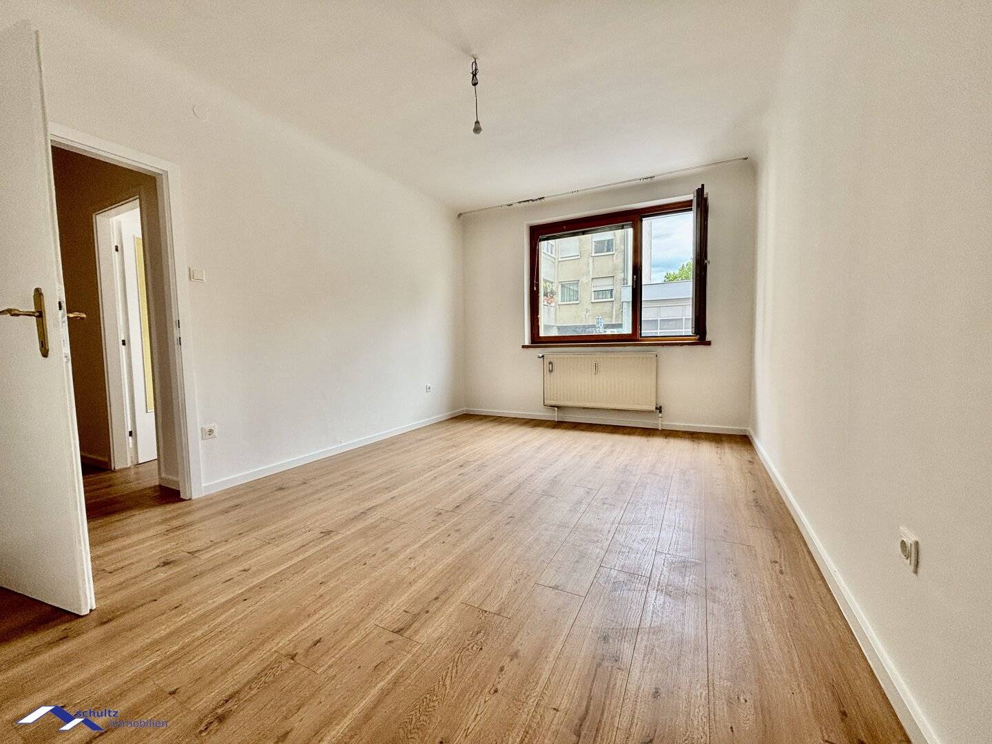 Charming completely renovated like-new 2-room apartment for rent in prime location of Baden