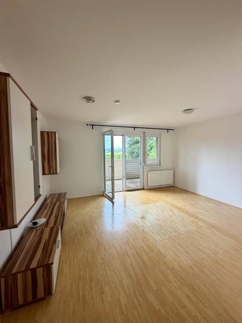 Moderne 2-Zimmer-Eigentumswohnung mit großem Balkon, Carport &amp; Grünblick in Wildon – sofort bezugsbereit!