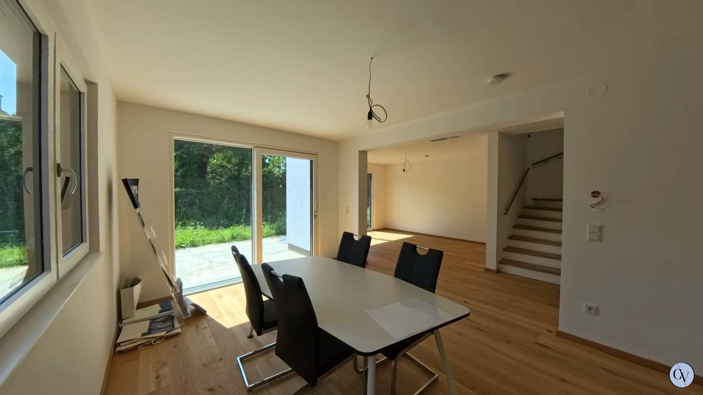 Living at the Mühlwasser - Carpenter kitchen and E-charging station included