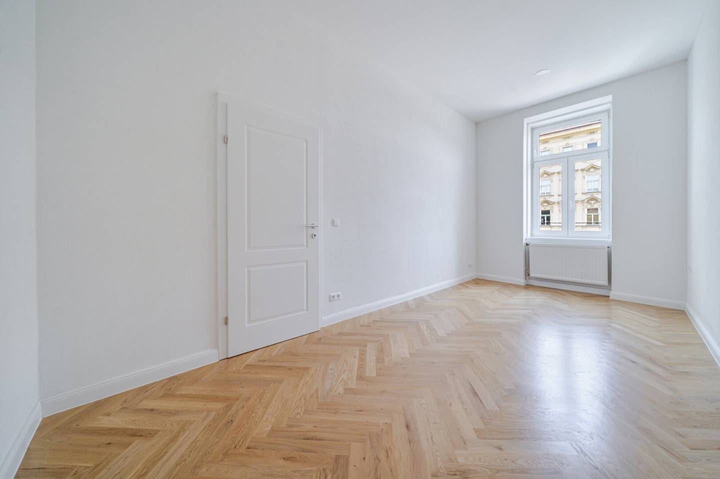 Check this out: Old building first occupancy - Carpenter kitchen treat - U3 Simmering