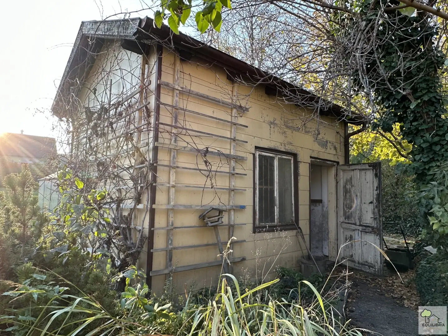 Prime location rare opportunity approx. 2200 m2 large plot with old building in Klosterneuburg Upper Town