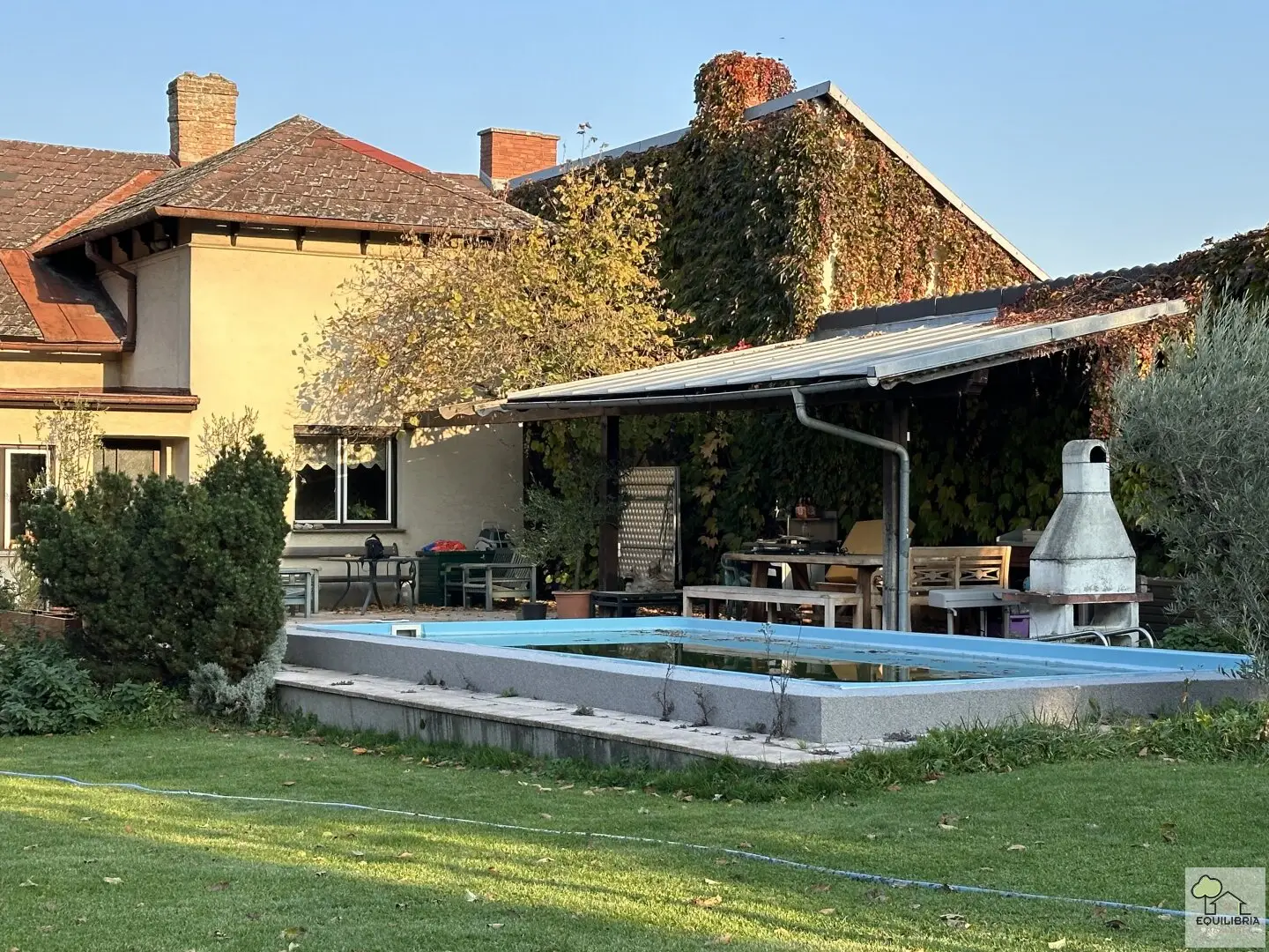 Prime location rare opportunity approx. 2200 m2 large plot with old building in Klosterneuburg Upper Town