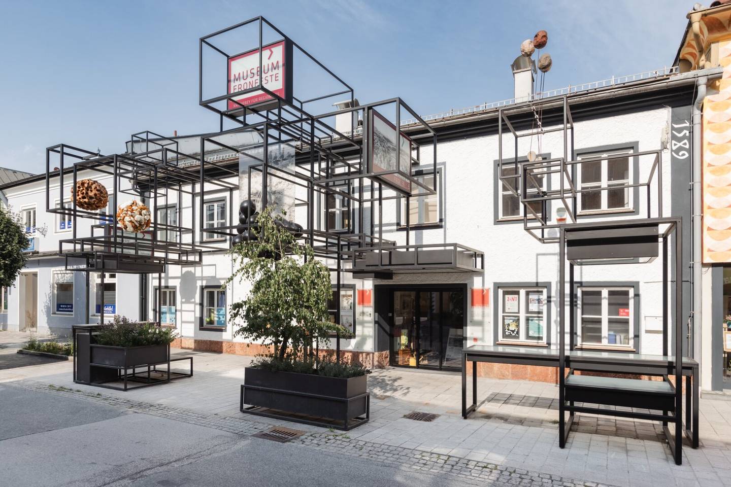 FROHNFESTE - ein Zinshaus mit historischer Bedeutung