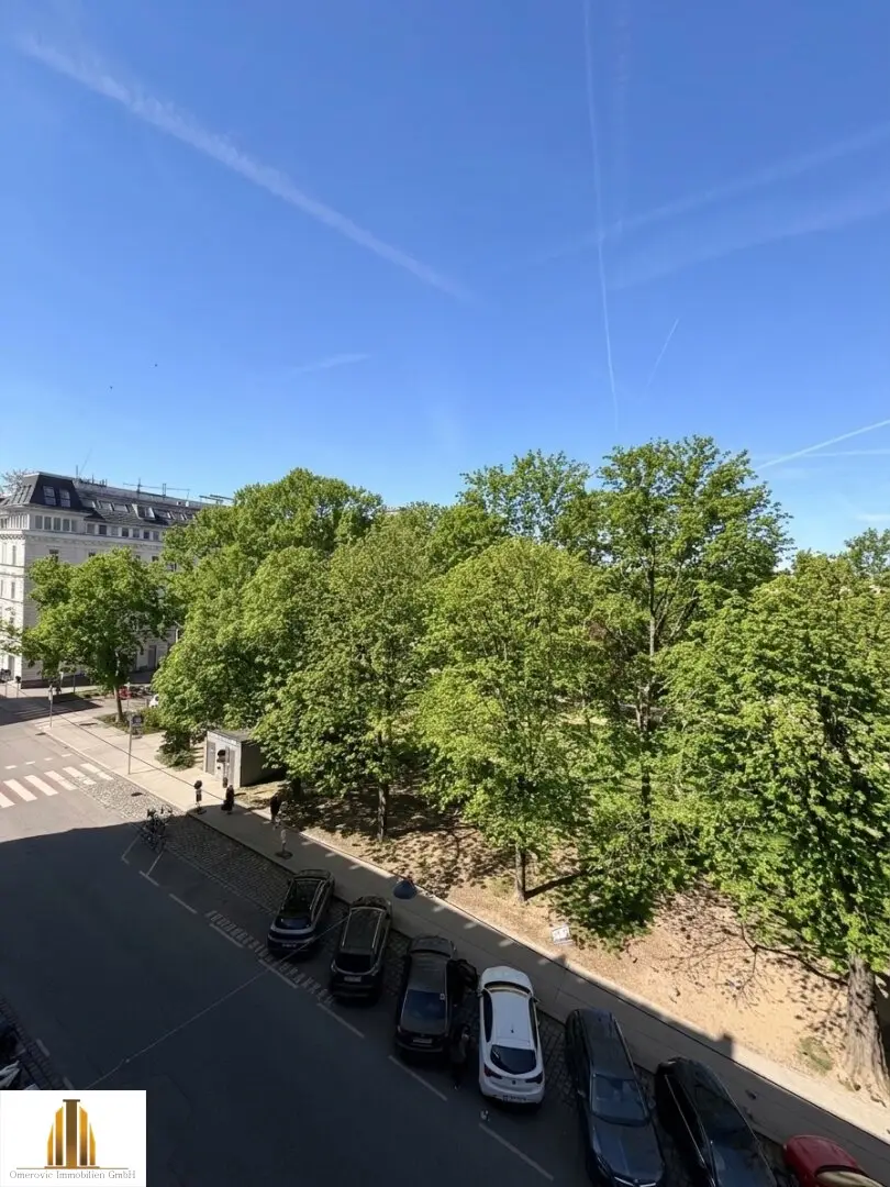 GREEN VIEW Bright 2 rooms in prime location on 1st floor Near U1
