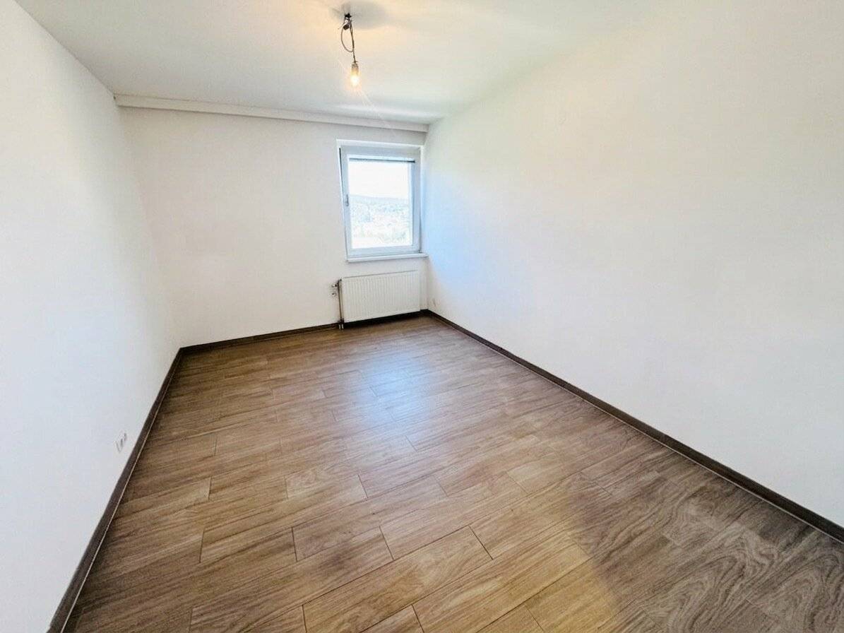 Moderne 2-Zimmer-Wohnung mit Blick auf den Wienerwald zu verkaufen