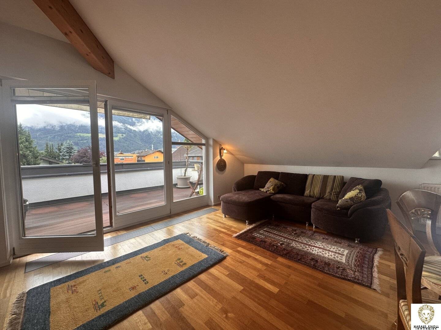 Exklusive Dachgeschosswohnung mit Galerie und traumhafter Aussicht in Telfs