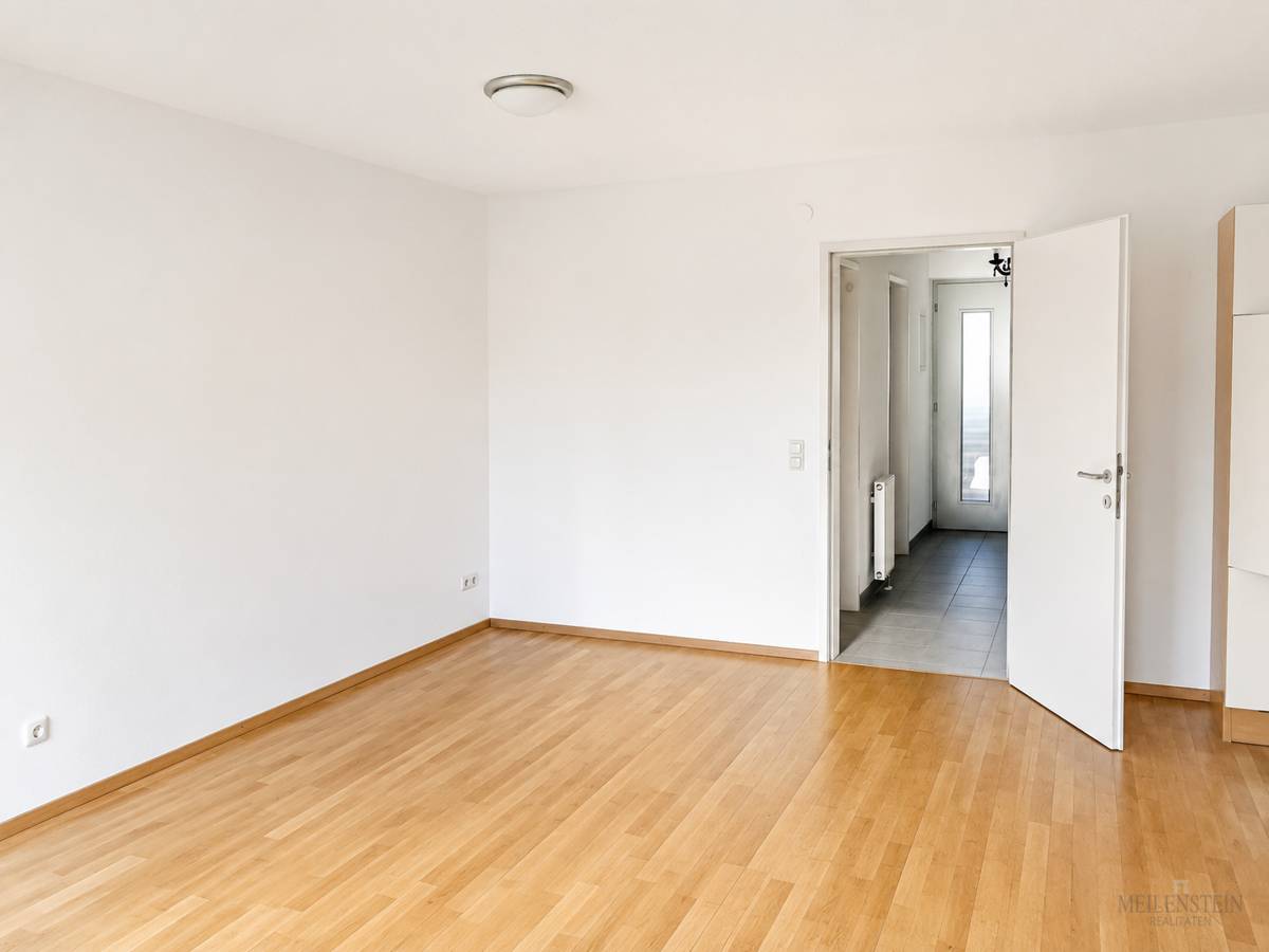 Bright Wohnung with west loggia and underground parking