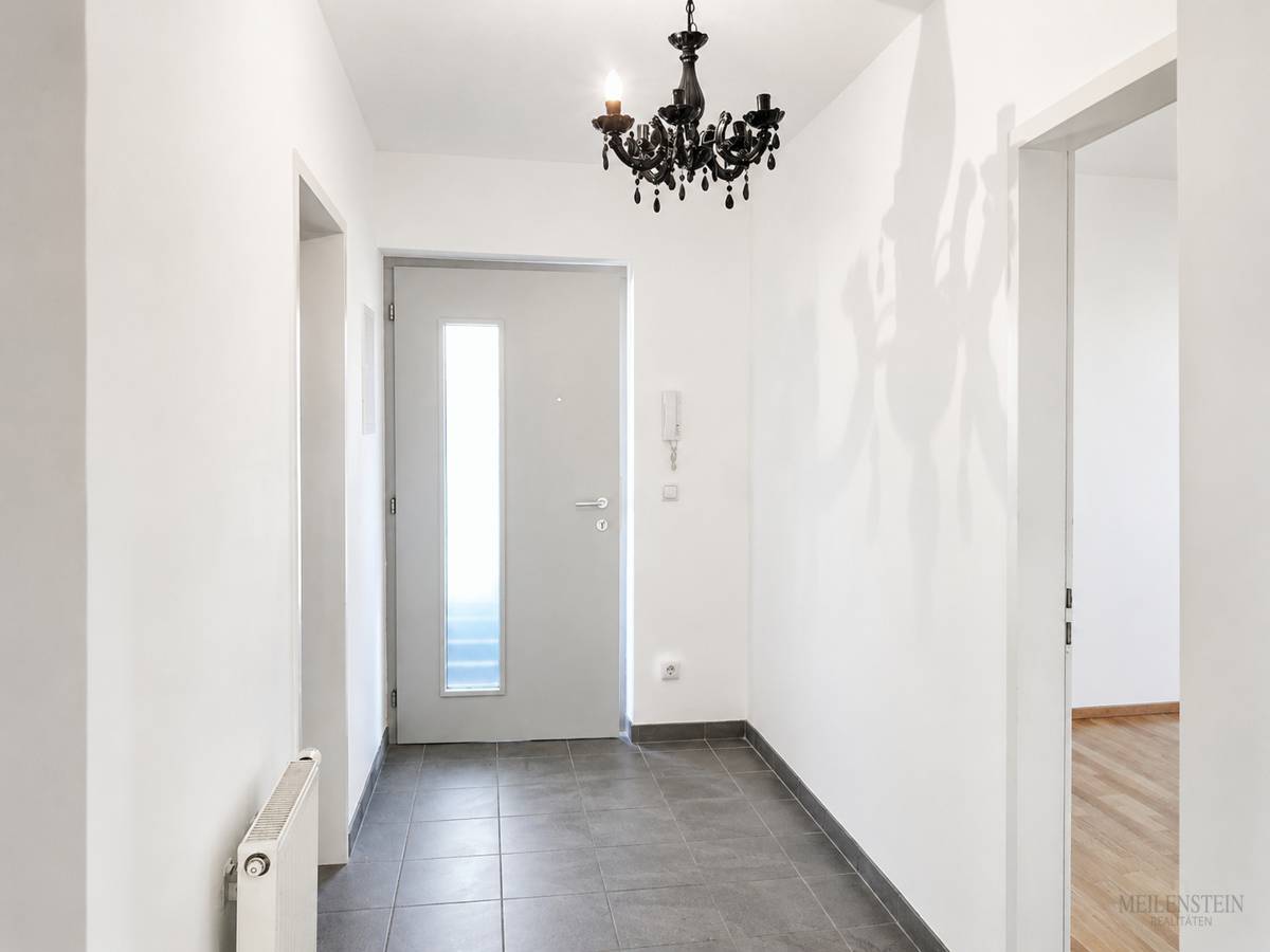 Bright Wohnung with west loggia and underground parking