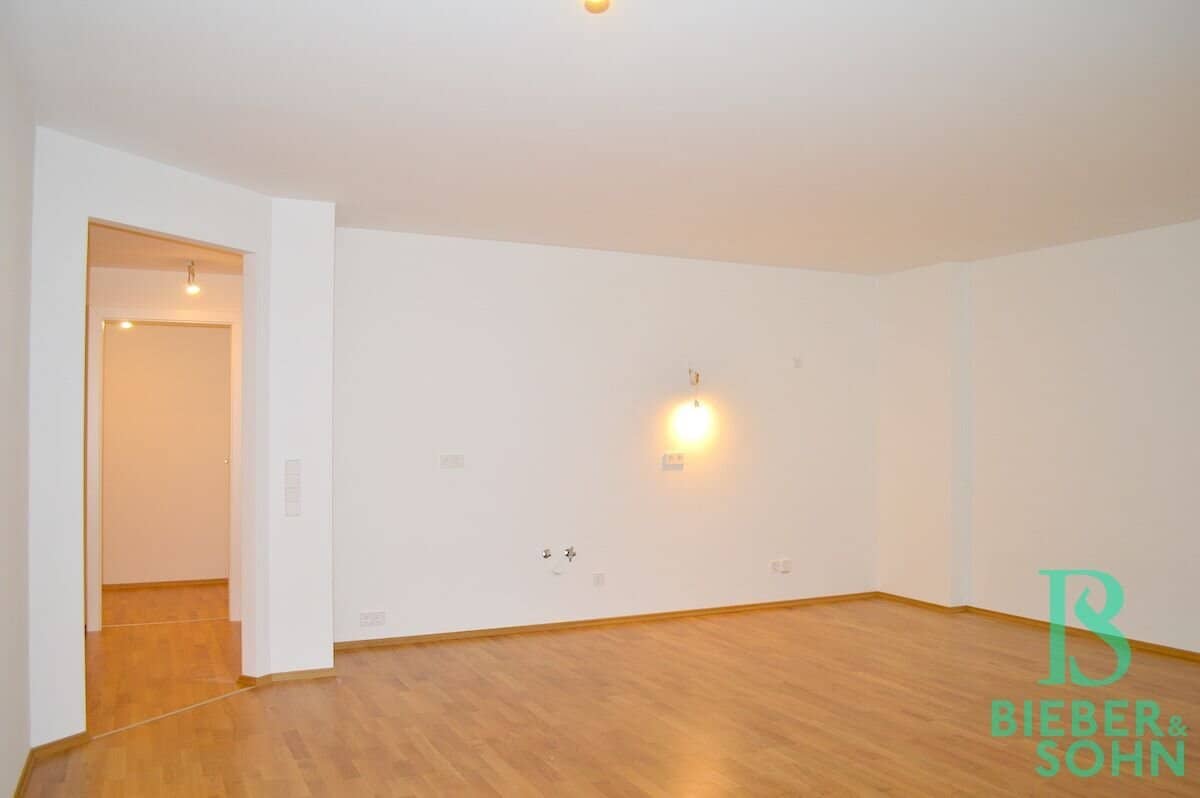 Moderne, einzigartige 4-Zimmer Gartenwohnung mit Autoabstellplatz – ERSTBEZUG