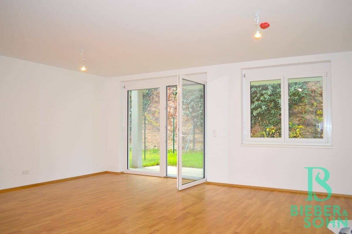 Moderne, einzigartige 4-Zimmer Gartenwohnung mit Autoabstellplatz – ERSTBEZUG