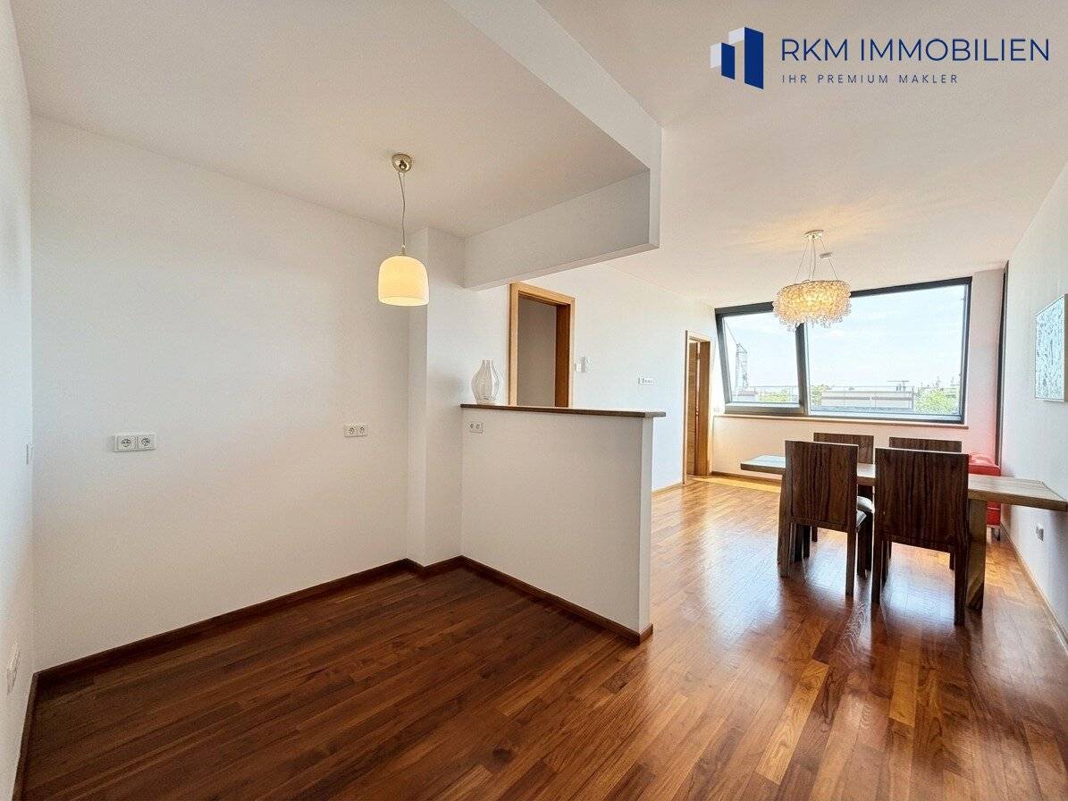 First-time occupancy attic 2-room apartment 62.5 m² with terrace and parking space, 1080 Wien