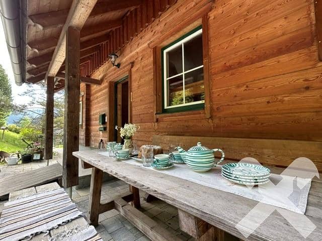 Lichtdurchflutete Ferienwohnung im modernen Holzhaus