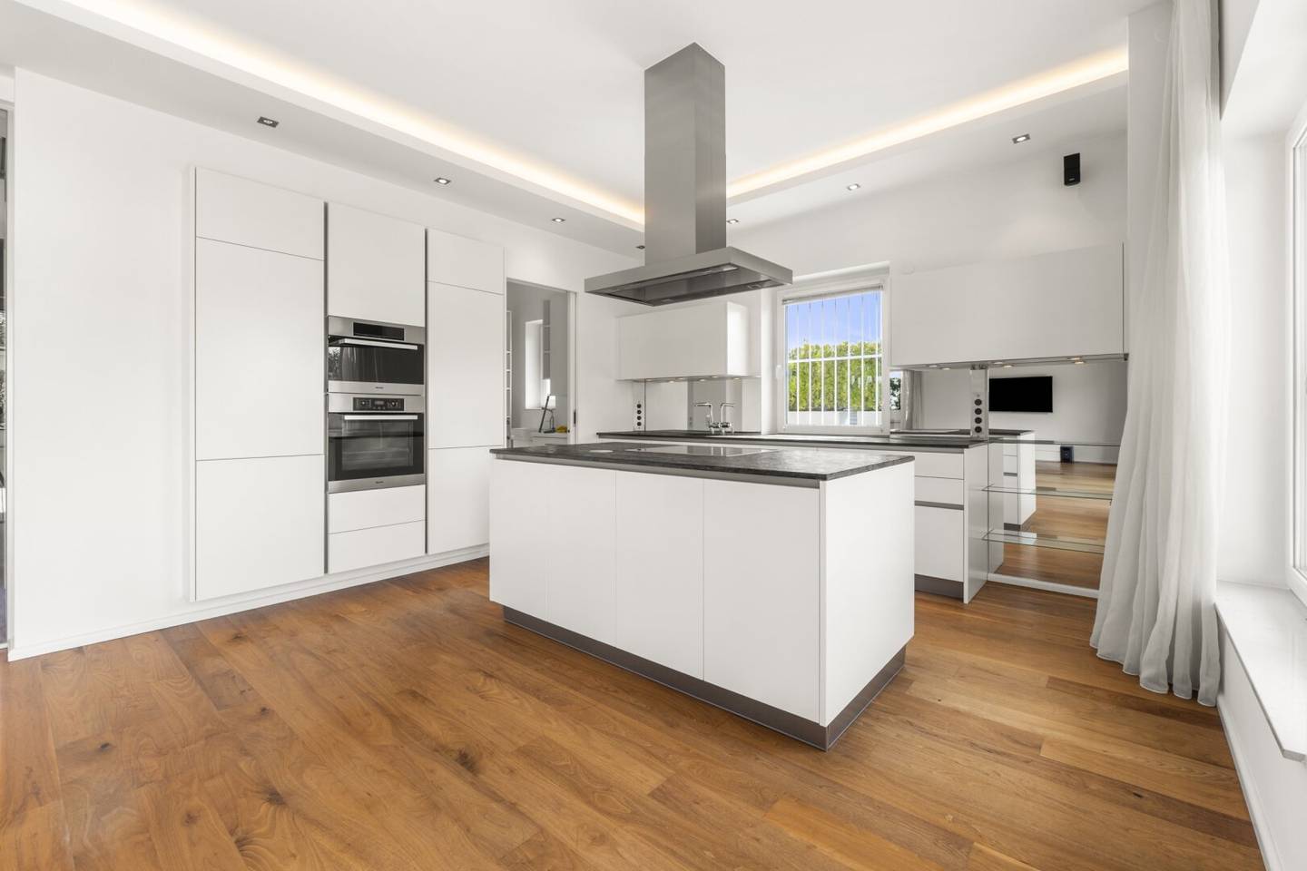 Ich bin kein Zuhause für jeden. Vielleicht aber genau für Sie - 130 m² Penthouse l Außensauna | 2 Carport-Stellplätze inklusive