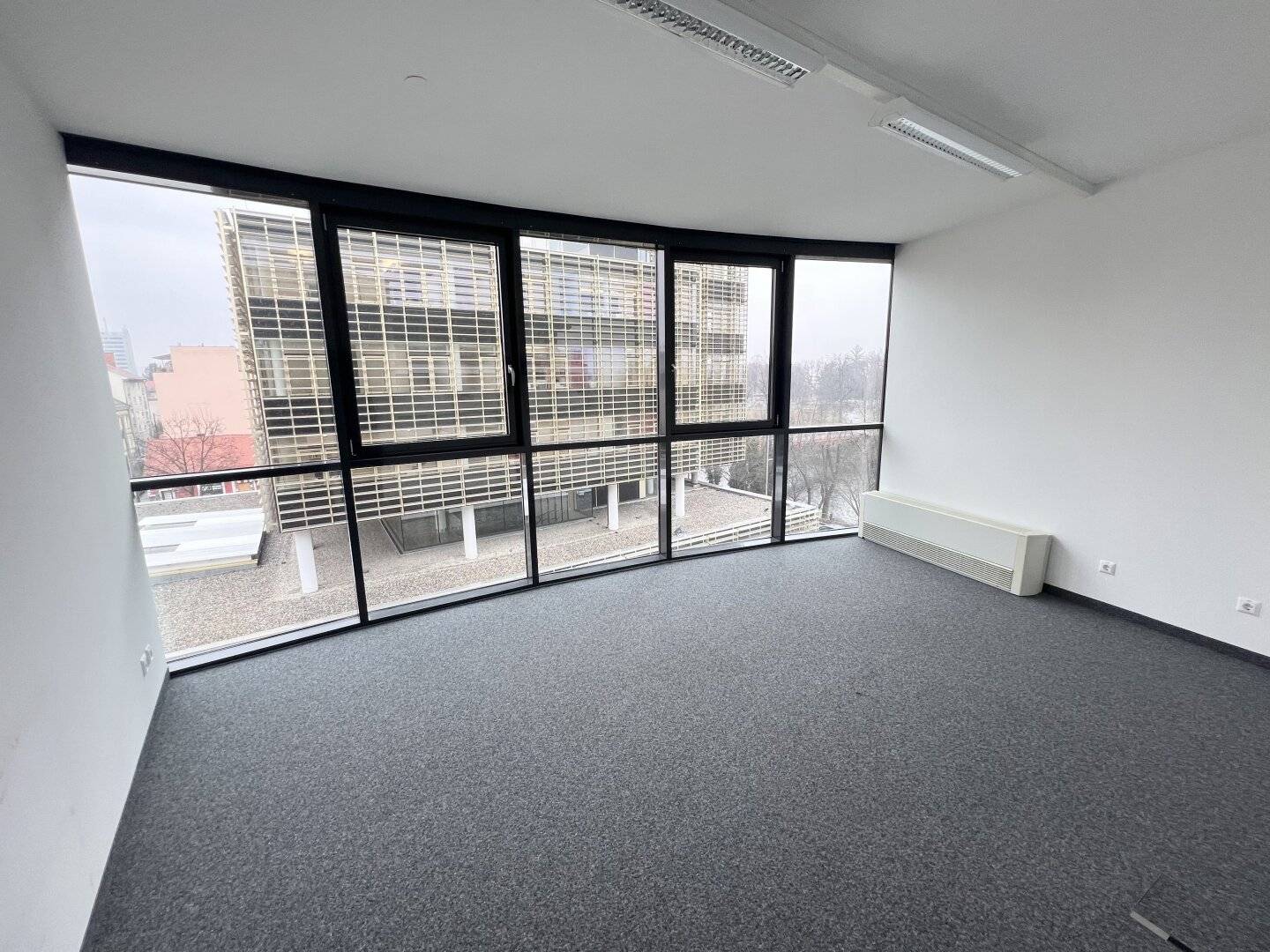 Attractive offices in a very good location