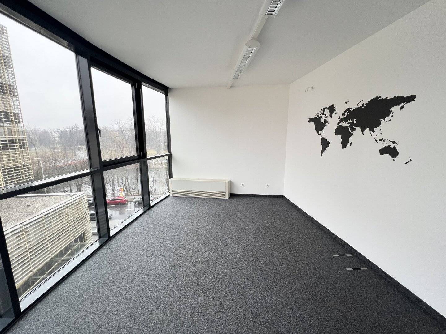 Attractive offices in a very good location