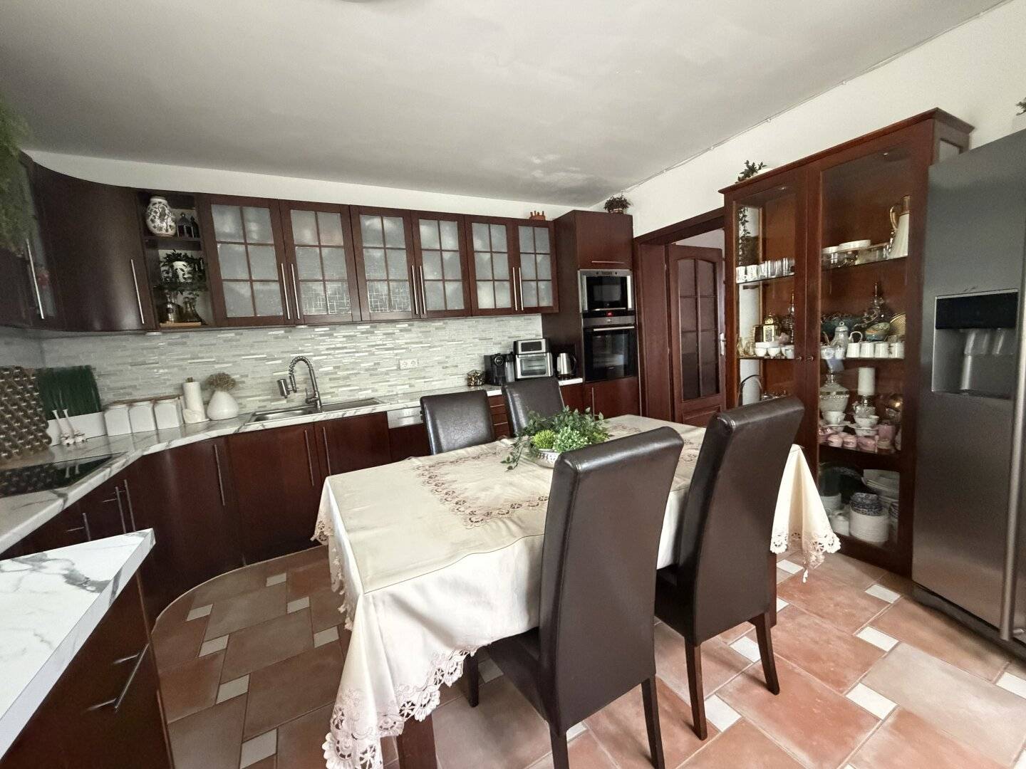 Dream house Large like-new single family house in Essling 1220 Vienna, 10 rooms, garden, 2 balconies, parking space