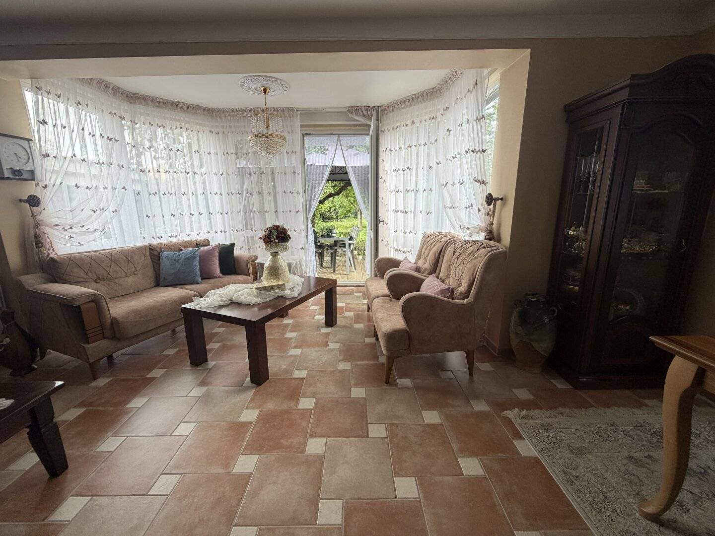 Dream house Large like-new single family house in Essling 1220 Vienna, 10 rooms, garden, 2 balconies, parking space