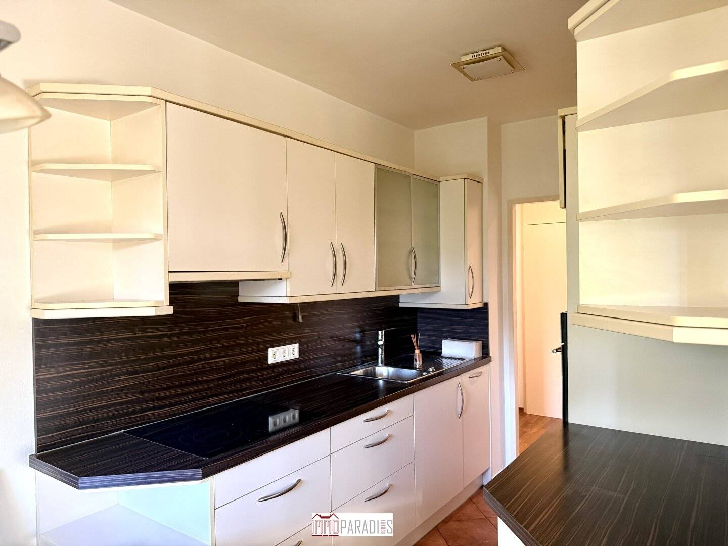 Gepflegte 3-Zimmer-Eigentumswohnung mit Südwest-Loggia und Tiefgaragenplatz in ruhiger Lage von Baden