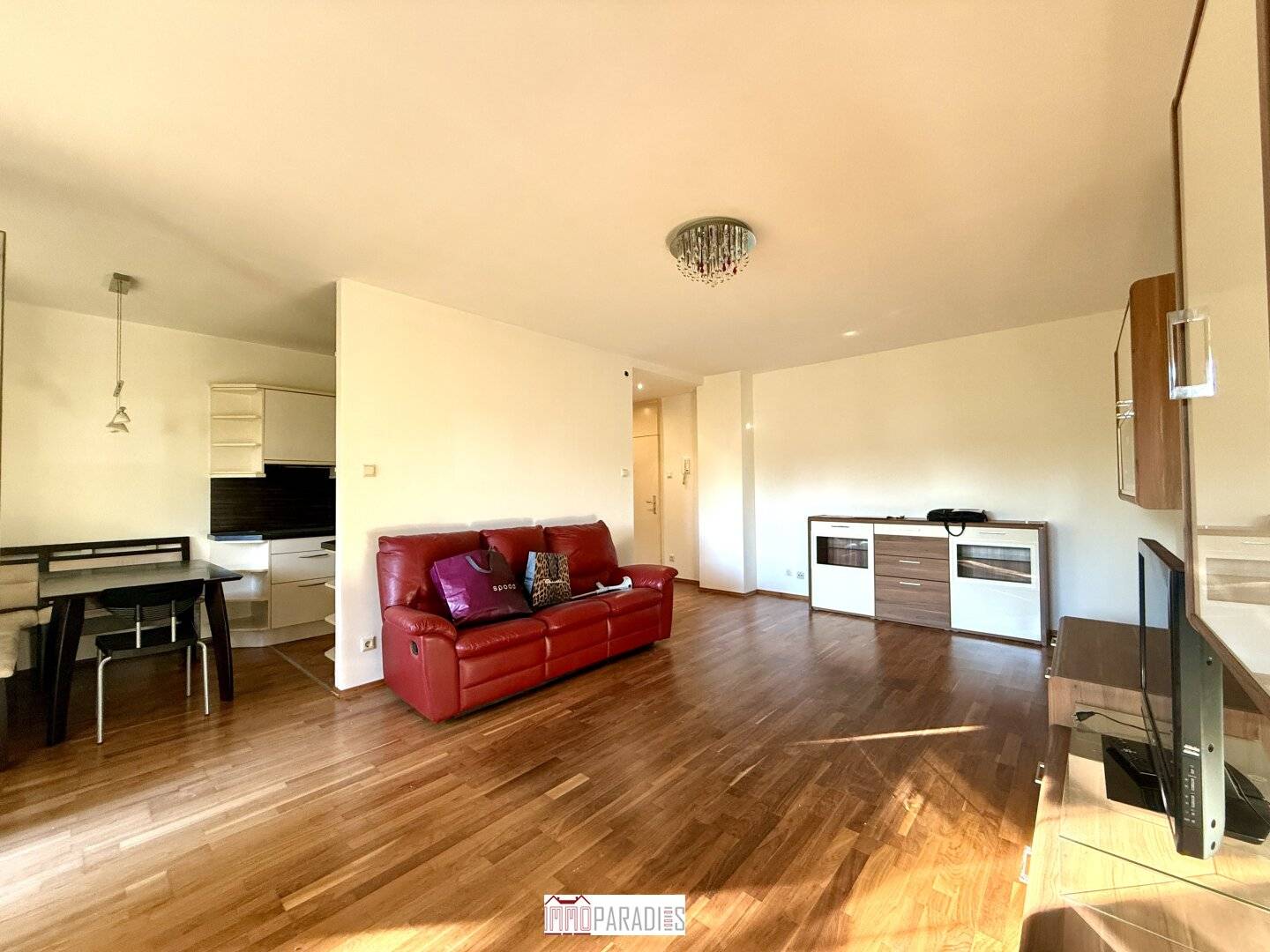 Gepflegte 3-Zimmer-Eigentumswohnung mit Südwest-Loggia und Tiefgaragenplatz in ruhiger Lage von Baden