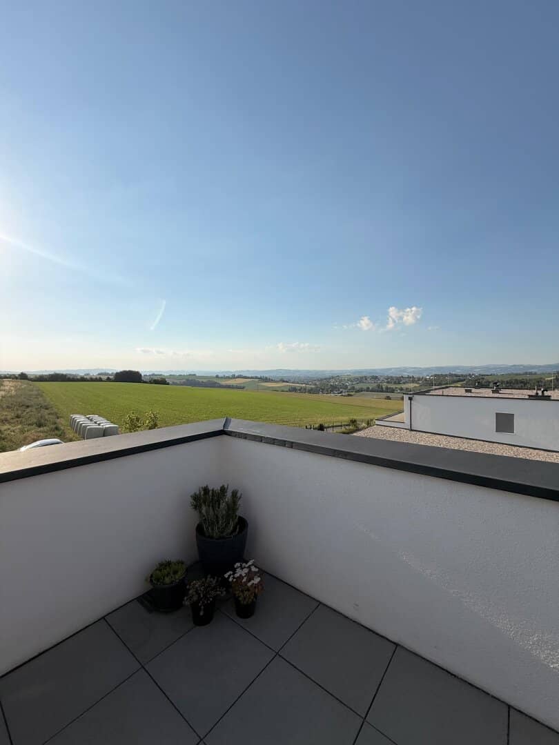 Wo Aussicht auf Luxus trifft - Traumhaftes Penthouse in Kirchberg-Thening