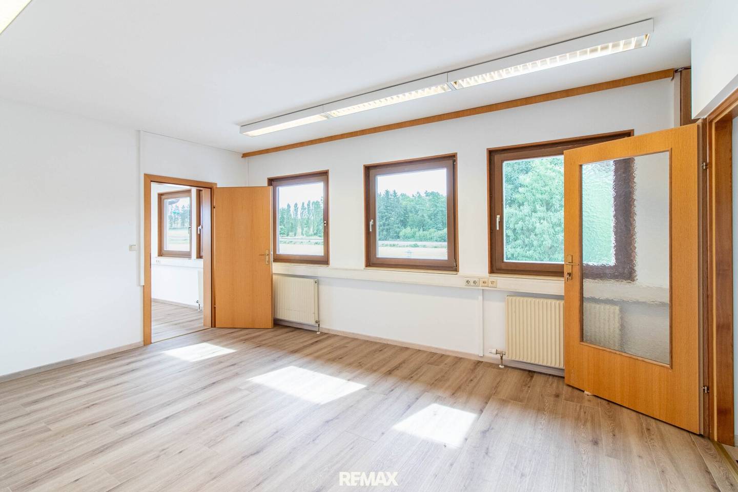 Your new business address – Office space with outdoor area