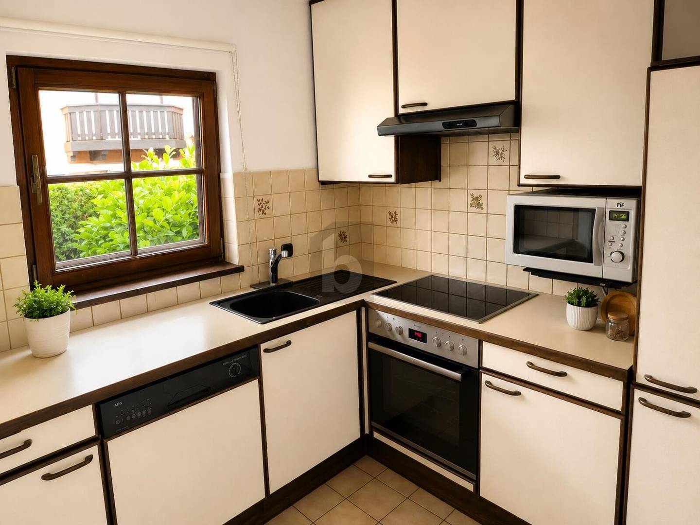 Familienwohnung mit Galerie Garten und Bergblick