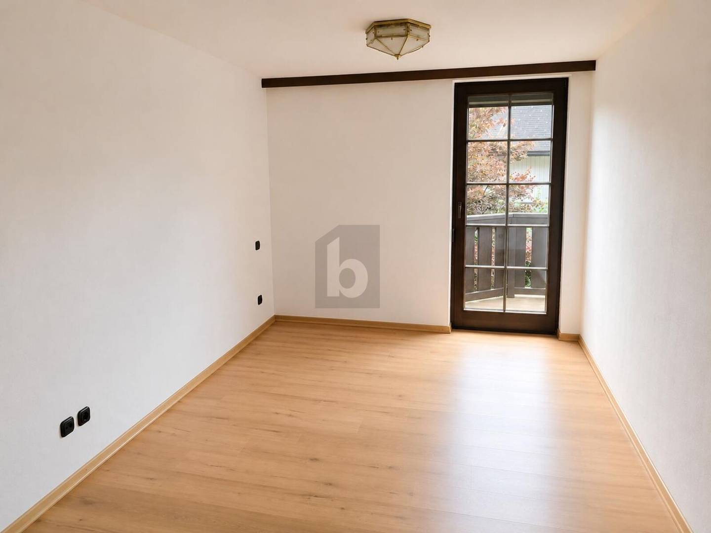 Familienwohnung mit Galerie Garten und Bergblick