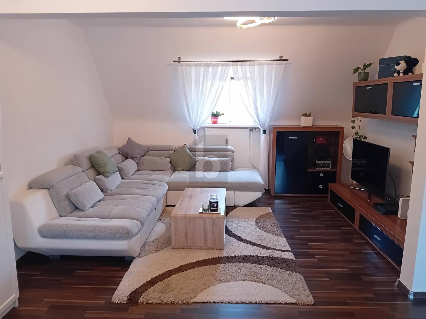 Bright Wohnung with communal garden