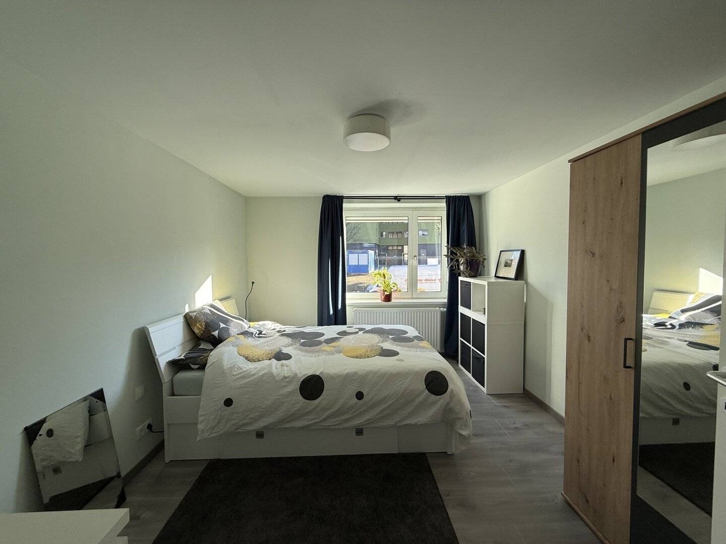 Lovingly renovated 3-room ground floor apartment with charm