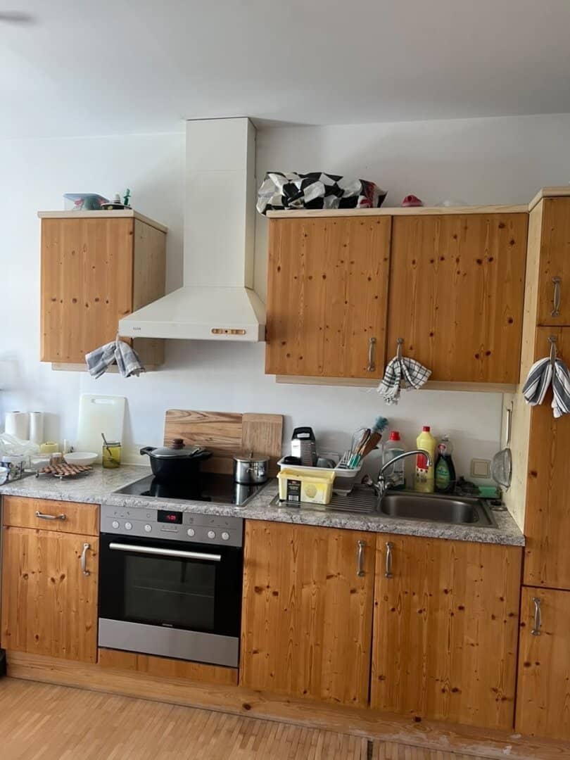 Spacious 2-room apartment with furnished kitchen in the center of Lohnsburg