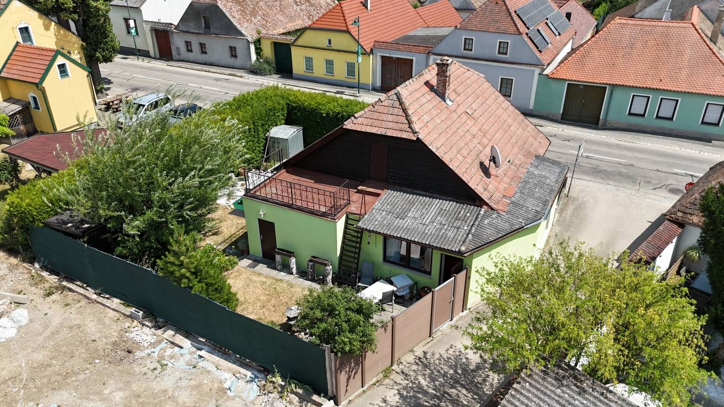 Gemütlich wohnen nahe Retz: Häuschen mit Garten, Keller und Schuppen in Mitterretzbach