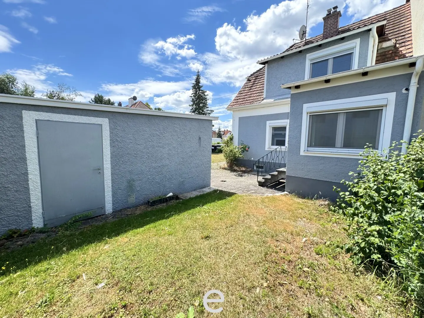Heimeliges Eigenheim mit sonnigem Familiengarten in ruhiger Siedlungslage