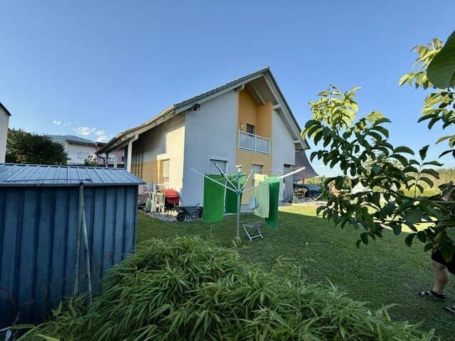 Familienwohntraum! Exklusives 5-Zimmer-Einfamilienhaus in bester Lage in Kapfenberg mit großzügigem Garten, Terrasse mit Pergola, Balkon &amp; Doppelcarport!