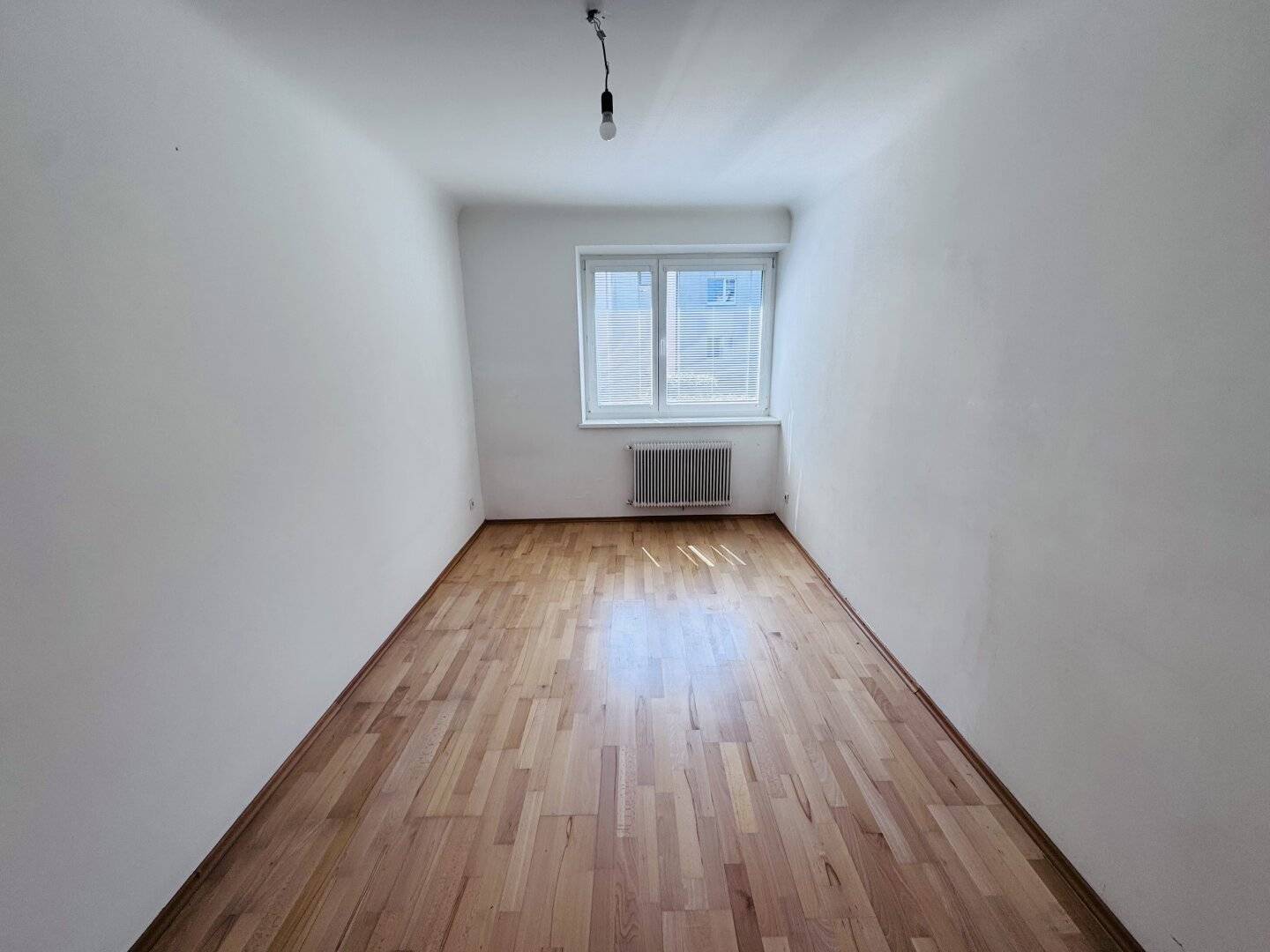 Top 3-room apartment in Purkersdorf with loggia