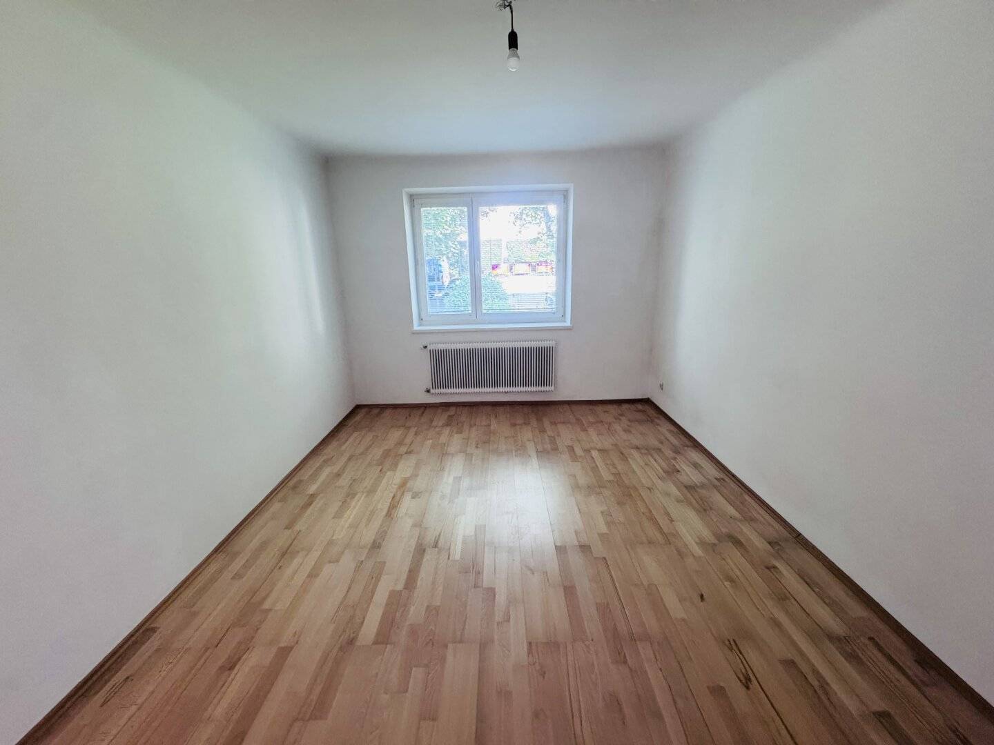 Top 3-room apartment in Purkersdorf with loggia