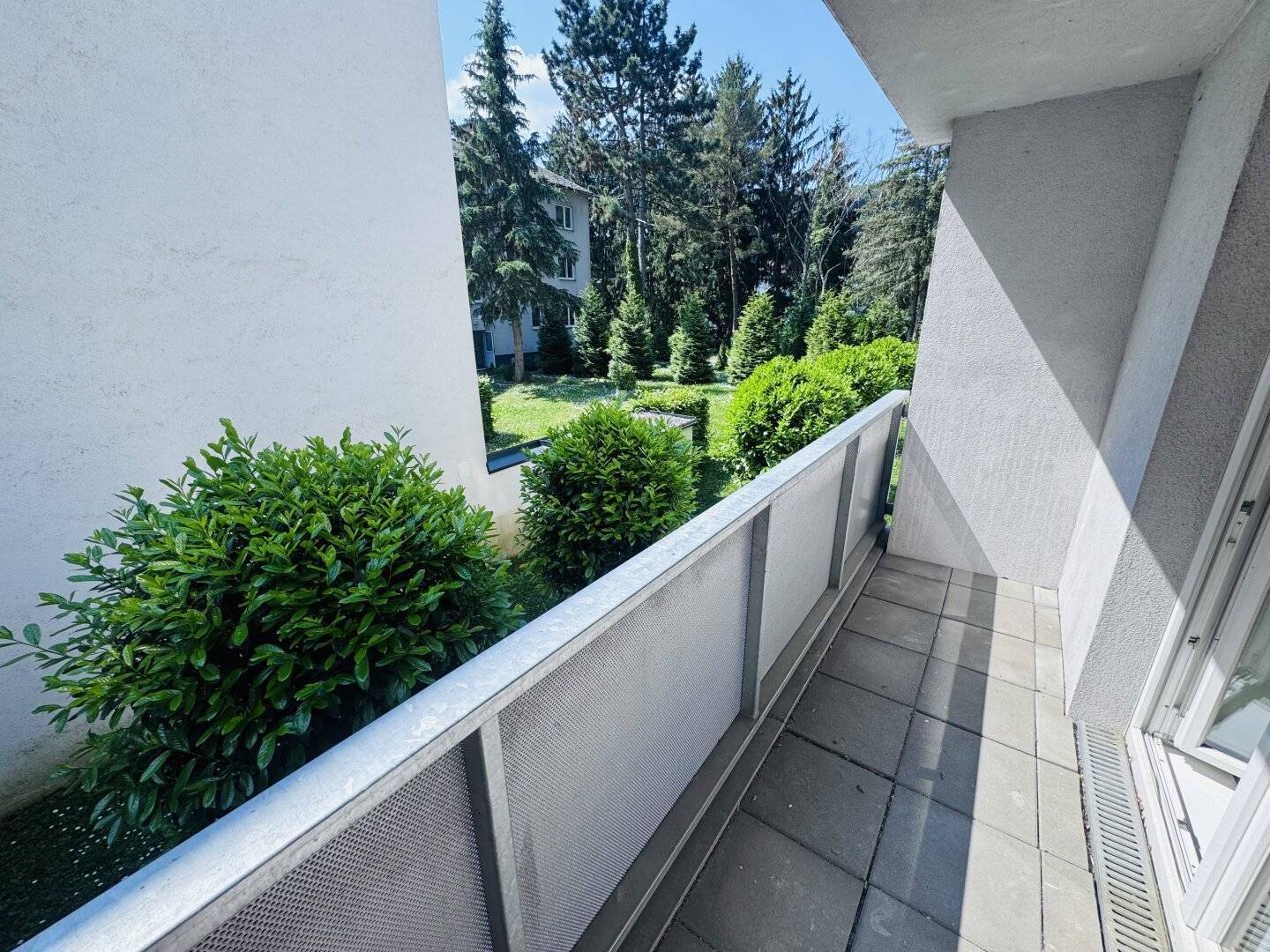 Top 3-room apartment in Purkersdorf with loggia
