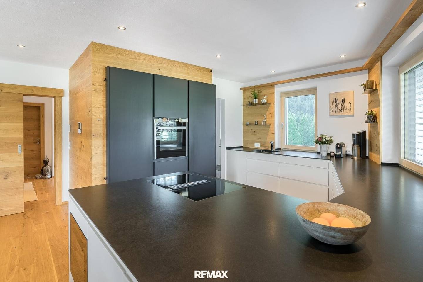 Design trifft Alpenflair – wunderschönes Einfamilienwohnhaus mit Einliegerwohnung im Zillertal!